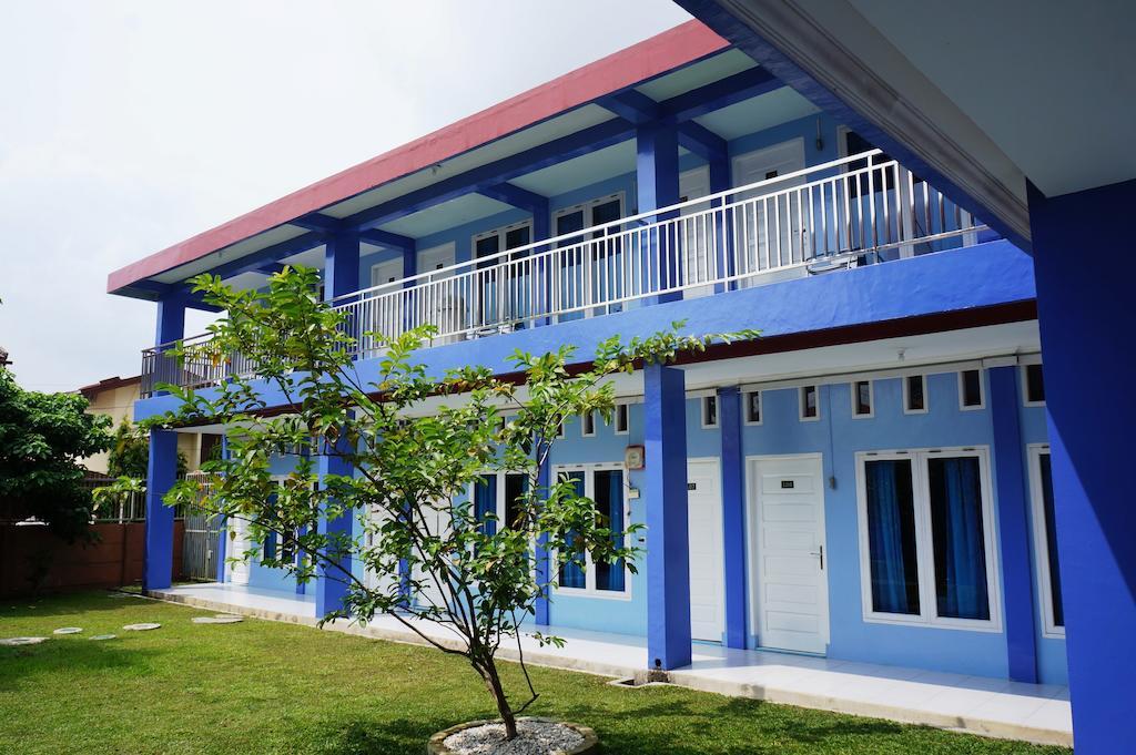 Kenari Wisma tamu